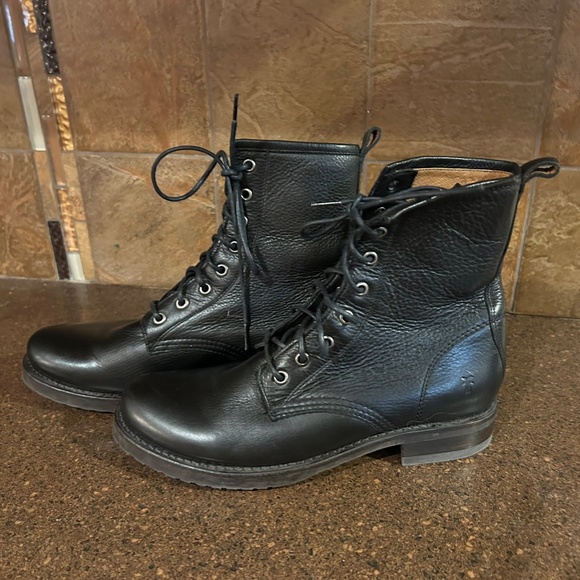 Frye Black Veronica Leather Combat Boots, Biker size 8.5 B - Picture 8 of 16